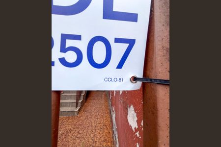 Casa à venda com 250m², 3 quartos e 2 vagasCodigo Placa