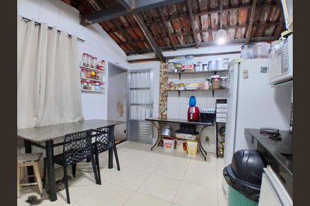 Casa à venda com 3 quartos, 180m² em Vila Jardim Leblon, Belo Horizonte