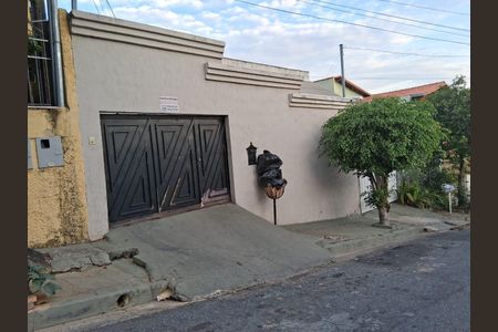 Casa à venda com 180m², 3 quartos e 2 vagas