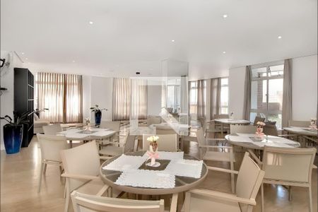 Apartamento à venda com 234m², 3 quartos e 3 vagas Apartamento à venda com 234m², 3 quartos e 3 vagasÁrea comum - Salão de festas