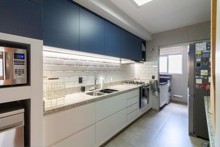 Apartamento à venda com 234m², 3 quartos e 3 vagas Apartamento à venda com 234m², 3 quartos e 3 vagasCozinha