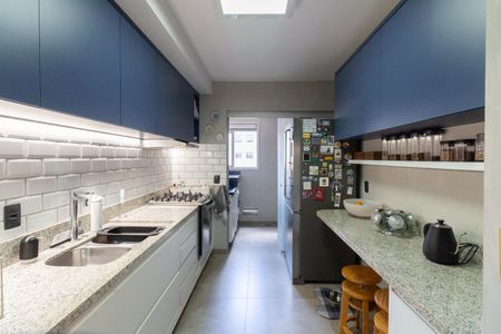 Apartamento à venda com 234m², 3 quartos e 3 vagas Apartamento à venda com 234m², 3 quartos e 3 vagasCozinha