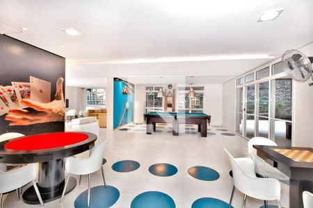 Apartamento à venda com 234m², 3 quartos e 3 vagas Apartamento à venda com 234m², 3 quartos e 3 vagasÁrea comum - Sala de Jogos