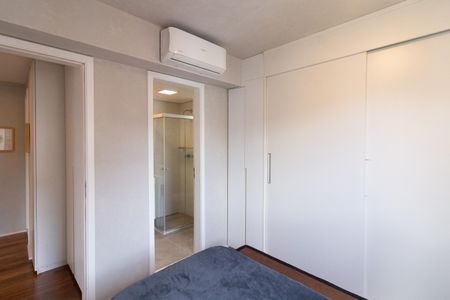 Apartamento à venda com 234m², 3 quartos e 3 vagas Apartamento à venda com 234m², 3 quartos e 3 vagasQuarto 3 - Suíte