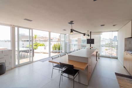 Apartamento à venda com 234m², 3 quartos e 3 vagas Apartamento à venda com 234m², 3 quartos e 3 vagasTerraço - Área de lazer