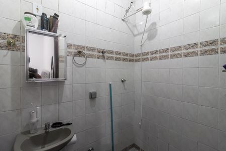 Casa para alugar com 120m², 2 quartos e 1 vagaBanheiro da suíte