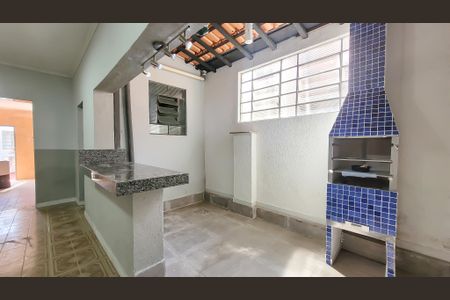 Casa à venda com 160m², 3 quartos e sem vagaÁrea gourmet