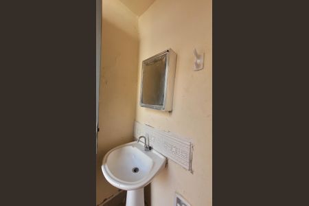 Casa à venda com 160m², 3 quartos e sem vagaBanheiro Social 2