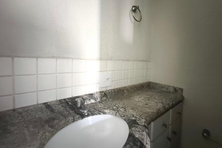 Apartamento para alugar com 72m², 2 quartos e 2 vagasBanheiro Social