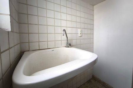 Apartamento para alugar com 72m², 2 quartos e 2 vagasÁrea de Serviço