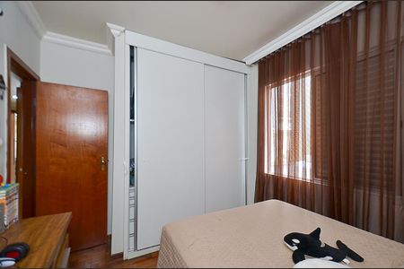 Apartamento à venda com 110m², 3 quartos e 2 vagasQuarto 2