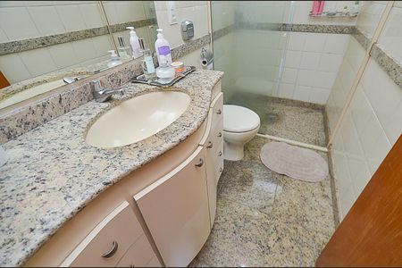 Apartamento à venda com 110m², 3 quartos e 2 vagasBanheiro Social