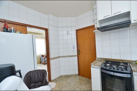 Apartamento à venda com 110m², 3 quartos e 2 vagasCozinha