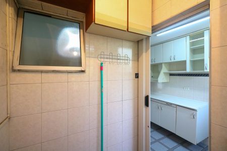 Apartamento para alugar com 56m², 2 quartos e 1 vagaÁrea de Serviço