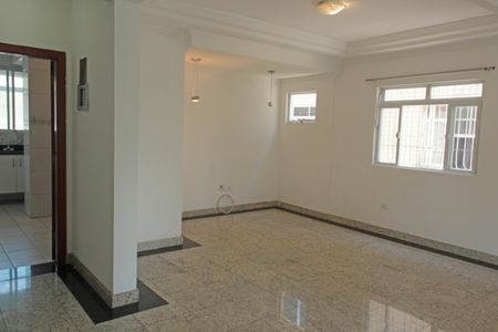 Sala de casa para alugar com 3 quartos, 158m² em Aparecida, Santos