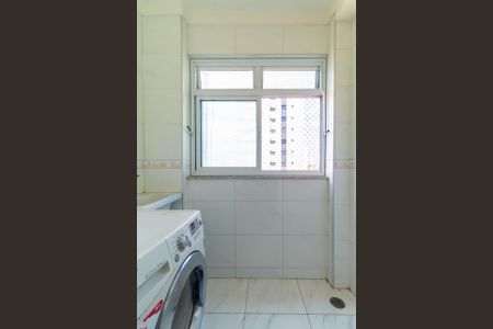 Apartamento à venda com 60m², 2 quartos e sem vaga Apartamento à venda com 60m², 2 quartos e sem vagaBanheiro