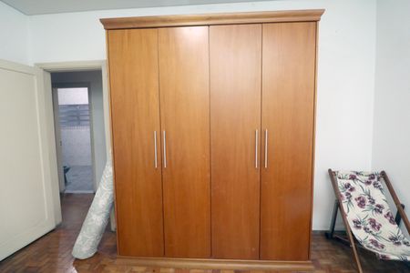 Casa à venda com 200m², 2 quartos e 2 vagasQuarto 2