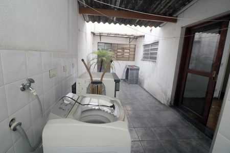 Casa à venda com 200m², 2 quartos e 2 vagasÁrea de Serviço