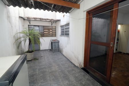Casa à venda com 200m², 2 quartos e 2 vagasÁrea de Serviço
