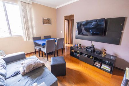 sala de apartamento para alugar com 3 quartos, 74m² em Heliópolis, Belo Horizonte