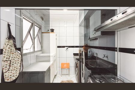 Apartamento à venda com 74m², 3 quartos e 1 vagaÁrea de Serviço