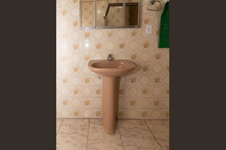 Apartamento para alugar com 75m², 2 quartos e sem vagaBanheiro