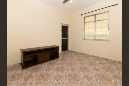 Sala de apartamento para alugar com 2 quartos, 75m² em Vila Valqueire, Rio de Janeiro