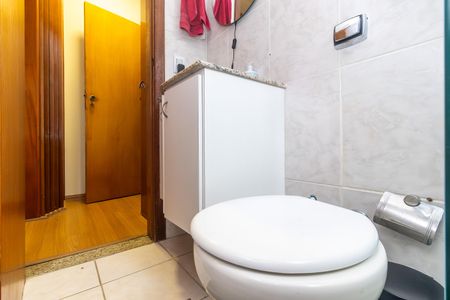 Apartamento à venda com 150m², 2 quartos e 1 vaga Apartamento à venda com 150m², 2 quartos e 1 vagaBanheiro da Suite
