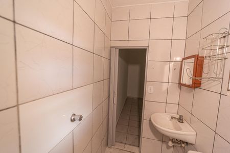 Casa à venda com 100m², 1 quarto e 2 vagasBanheiro
