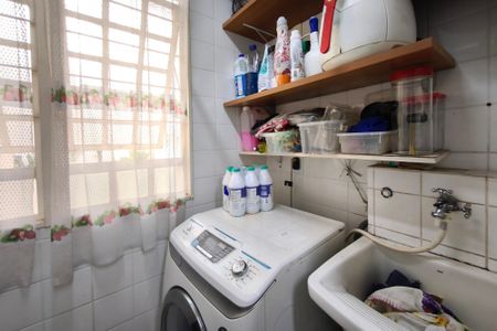 Apartamento à venda com 60m², 3 quartos e 1 vaga Apartamento à venda com 60m², 3 quartos e 1 vagaÁrea de Serviço