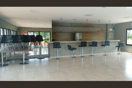 Apartamento para alugar com 43m², 2 quartos e 1 vaga Apartamento para alugar com 43m², 2 quartos e 1 vagaÁrea comum - Salão de festas