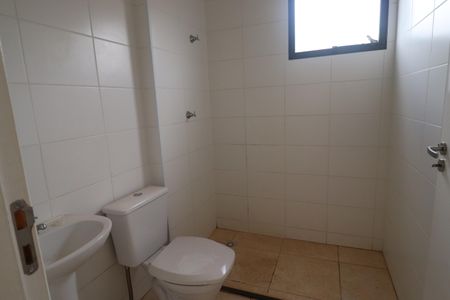 Apartamento para alugar com 43m², 2 quartos e 1 vaga Apartamento para alugar com 43m², 2 quartos e 1 vagaBanheiro