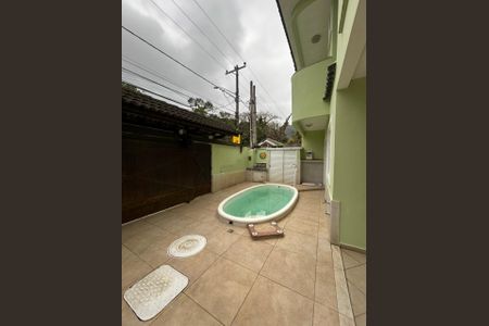 Casa à venda com 250m², 4 quartos e 4 vagasFoto 06