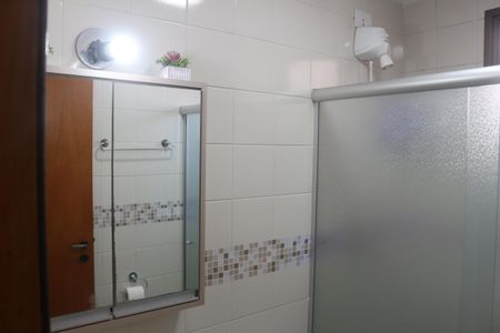 Apartamento à venda com 74m², 2 quartos e 1 vagaBanheiro