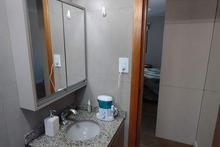 Apartamento à venda com 74m², 2 quartos e 1 vagaBanheiro da Suíte