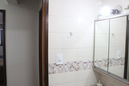 Apartamento à venda com 74m², 2 quartos e 1 vagaBanheiro