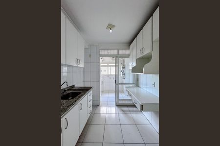 Apartamento à venda com 105m², 3 quartos e 2 vagasCozinha