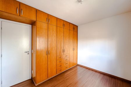 Apartamento à venda com 105m², 3 quartos e 2 vagasQuarto 2