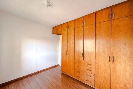 Apartamento à venda com 105m², 3 quartos e 2 vagasQuarto 2