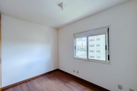 Apartamento à venda com 105m², 3 quartos e 2 vagasQuarto 2
