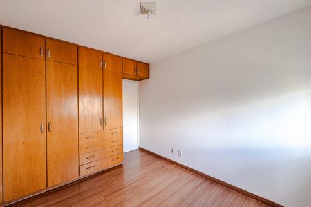 Apartamento à venda com 105m², 3 quartos e 2 vagasQuarto 3
