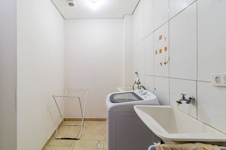 Studio para alugar com 20m², 1 quarto e sem vaga Studio para alugar com 20m², 1 quarto e sem vagaÁrea comum - Lavanderia