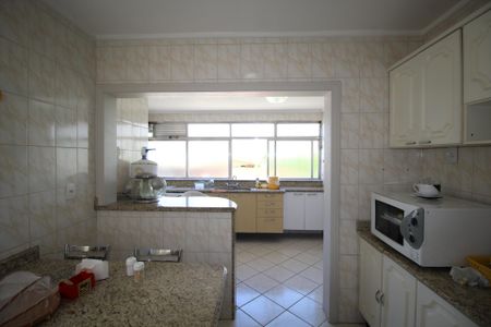 Apartamento à venda com 215m², 3 quartos e 1 vagaCozinha