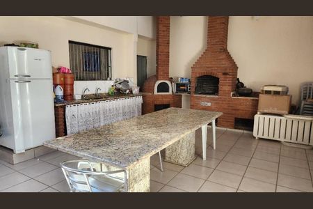 Foto 03 de casa à venda com 6 quartos, 400m² em City Bussocaba, Osasco