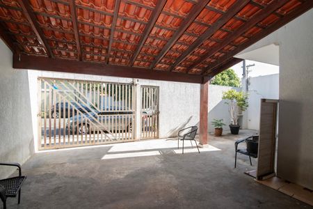 Casa para alugar com 250m², 3 quartos e 2 vagas Casa para alugar com 250m², 3 quartos e 2 vagasGaragem