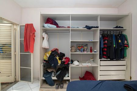 Casa para alugar com 250m², 3 quartos e 2 vagas Casa para alugar com 250m², 3 quartos e 2 vagasQuarto 2