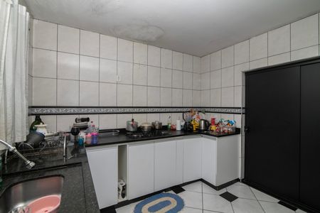 Casa para alugar com 250m², 3 quartos e 2 vagas Casa para alugar com 250m², 3 quartos e 2 vagasCozinha