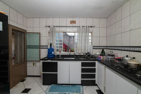Casa para alugar com 250m², 3 quartos e 2 vagas Casa para alugar com 250m², 3 quartos e 2 vagasCozinha