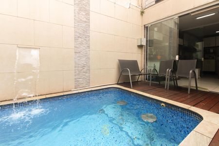 Casa à venda com 154m², 3 quartos e 3 vagasPiscina Aquecida 