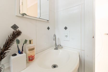 Casa à venda com 154m², 3 quartos e 3 vagasBanheiro Suíte 2